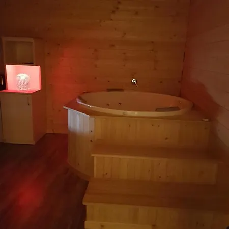 Lorica Suite Lago 아파트호텔 4*