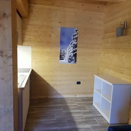 Lorica Suite Lago アパートホテル