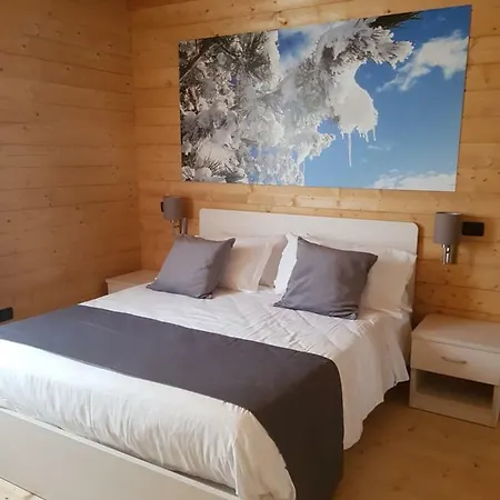 Lorica Suite Lago Aparthotel 4*