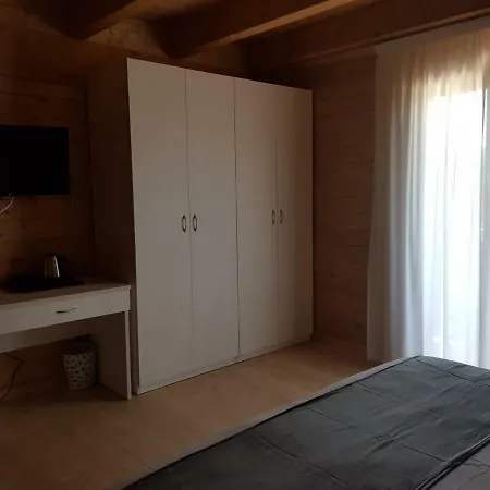 Lorica Suite Lago Aparthotel 4*