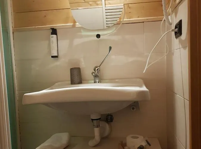 Aparthotel Lorica Suite Lago Lorica