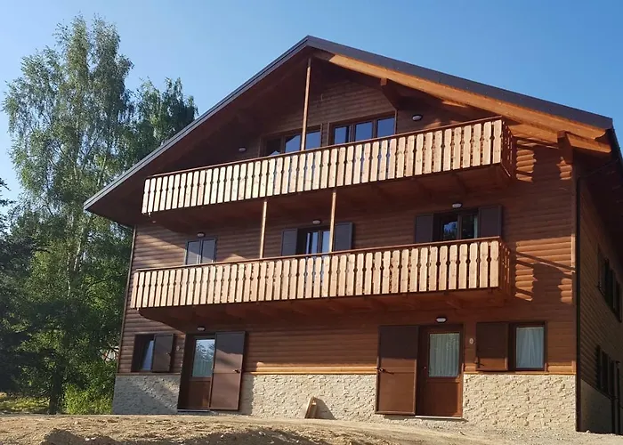 Lorica Suite Lago Apartmanhotel Lorica