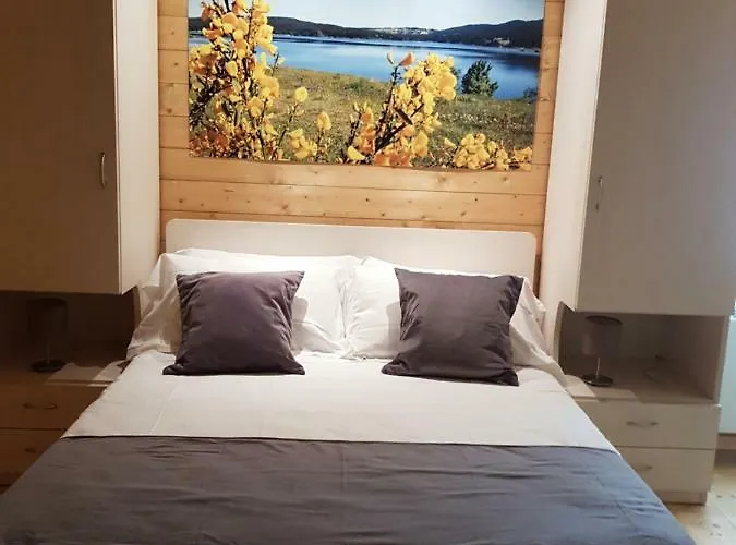 Apartmanhotel Lorica Suite Lago Lorica