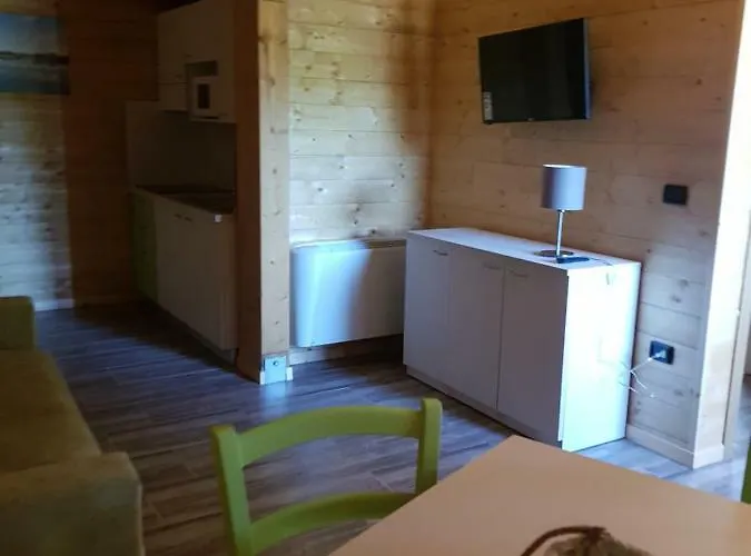 Apartmanhotel Lorica Suite Lago