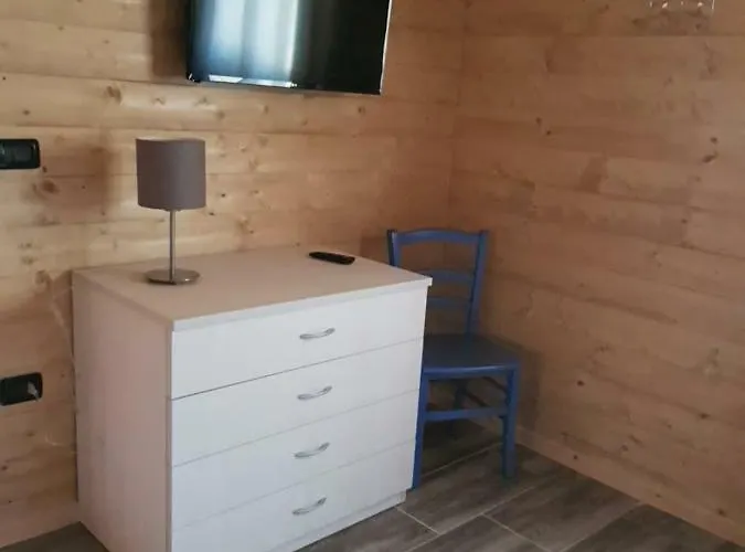 Apartmanhotel Lorica Suite Lago Lorica