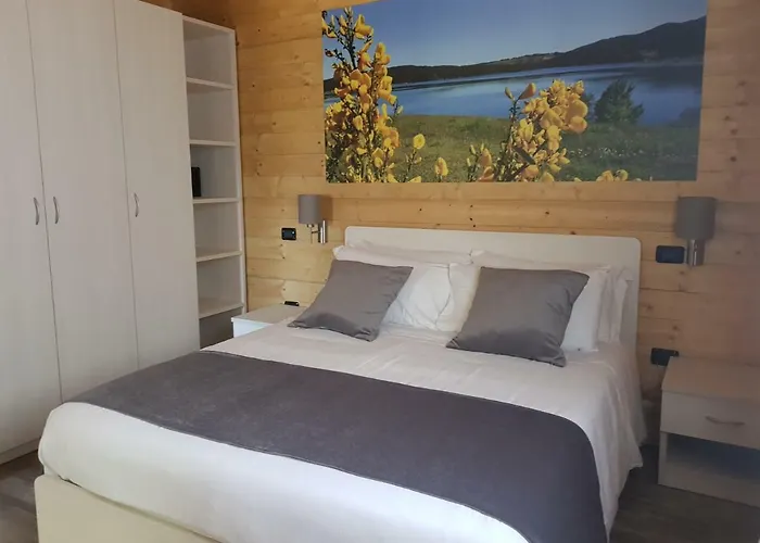 Lorica Suite Lago Apartmanhotel Lorica